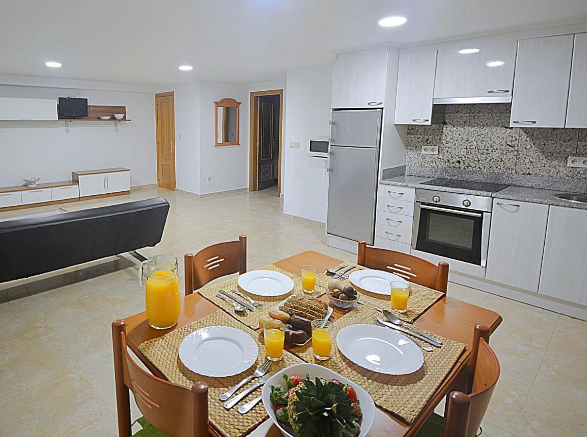 Apartamentos Playa Area Grande San Vicente do Grove Exteriör bild