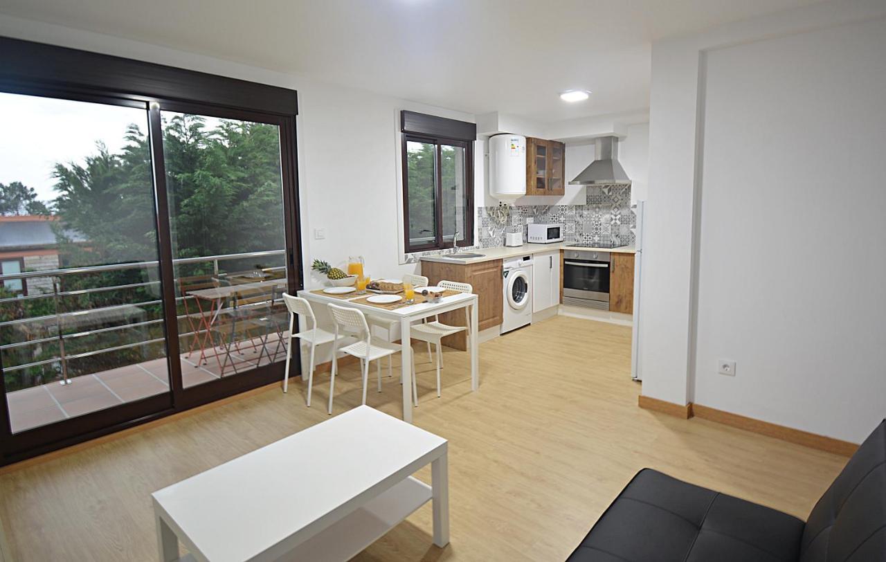 Apartamentos Playa Area Grande San Vicente do Grove Exteriör bild