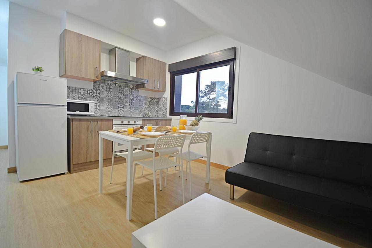 Apartamentos Playa Area Grande San Vicente do Grove Exteriör bild